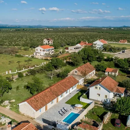 Martin Villa *